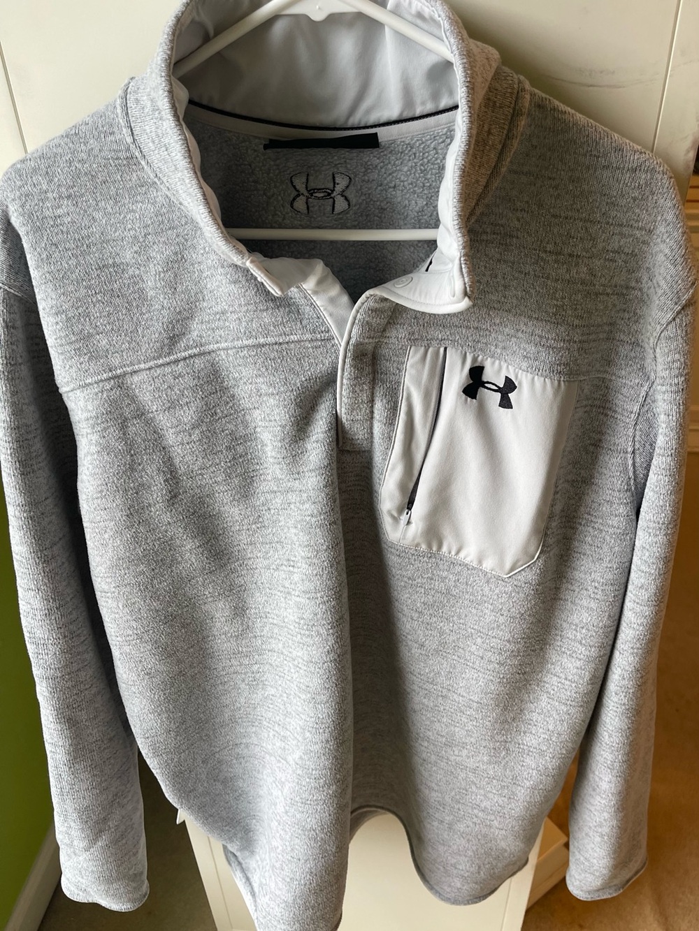 Under Armour Men's Light Gray Quarter-Zip Pocket Pullover
